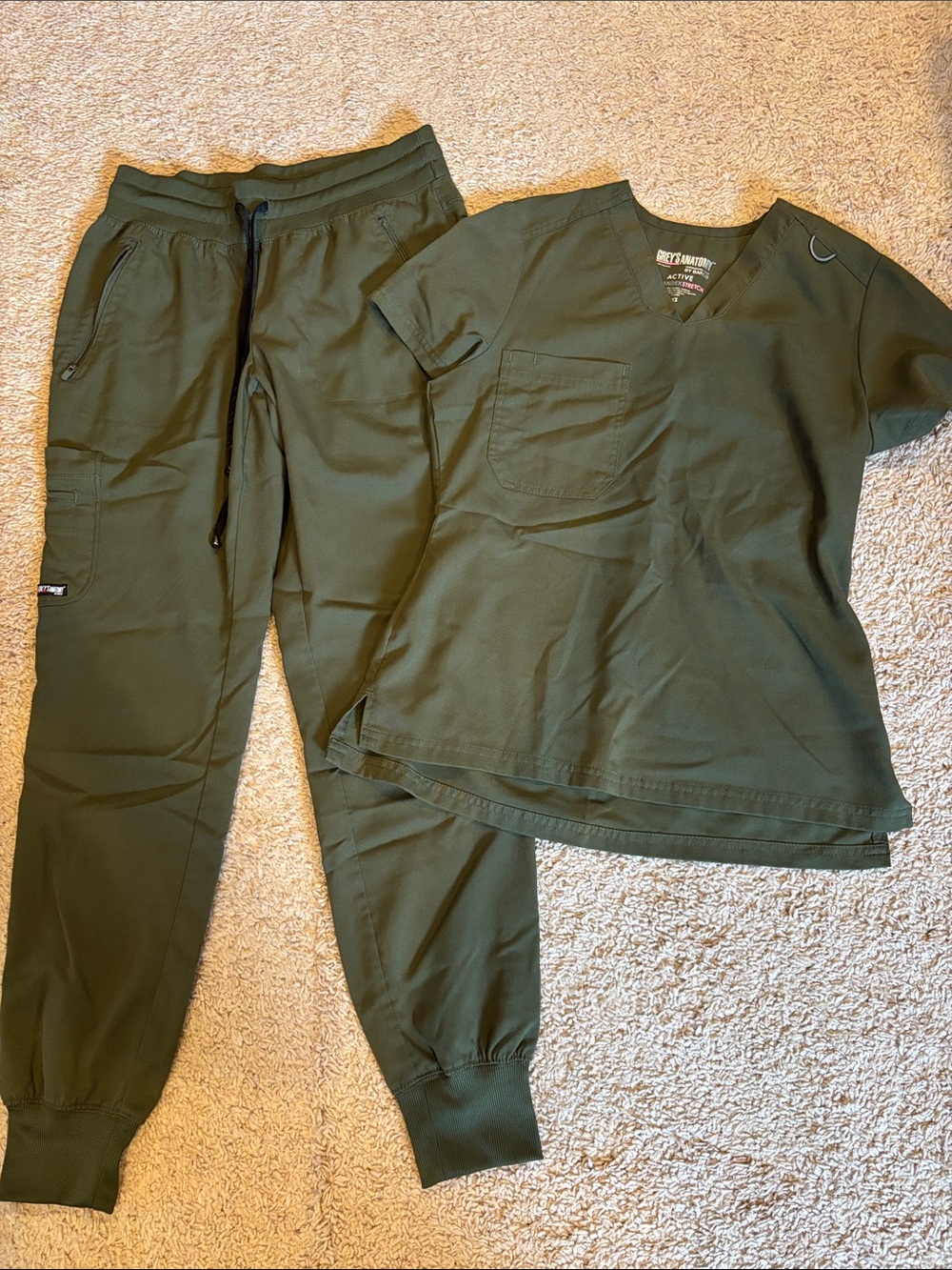 XS OLIVE GREEN Spandex Stretch Women's Scrub Set